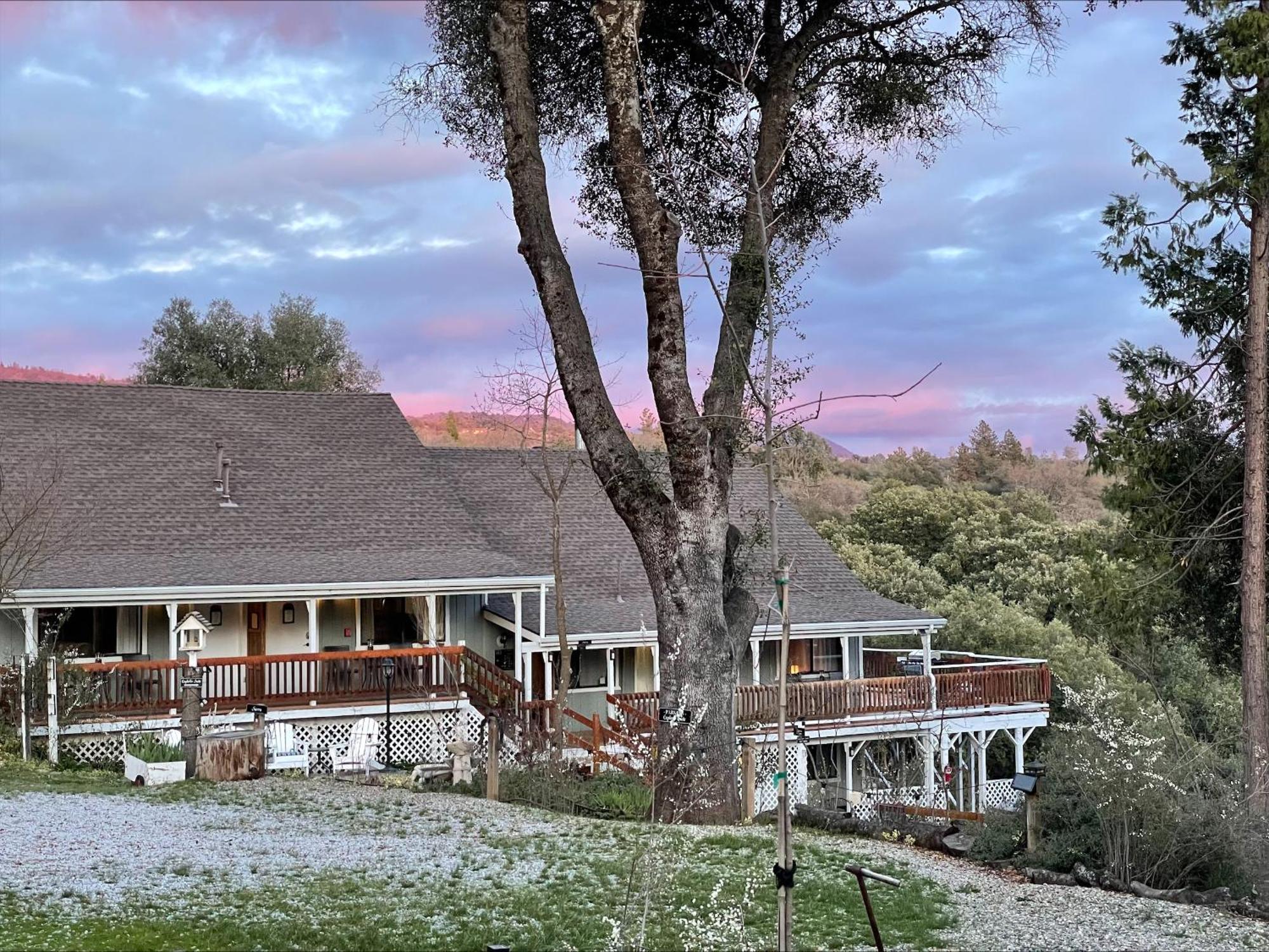 Sierra Mountain Lodge - Vacation Rentals - Yosemite Ahwahnee Kültér fotó